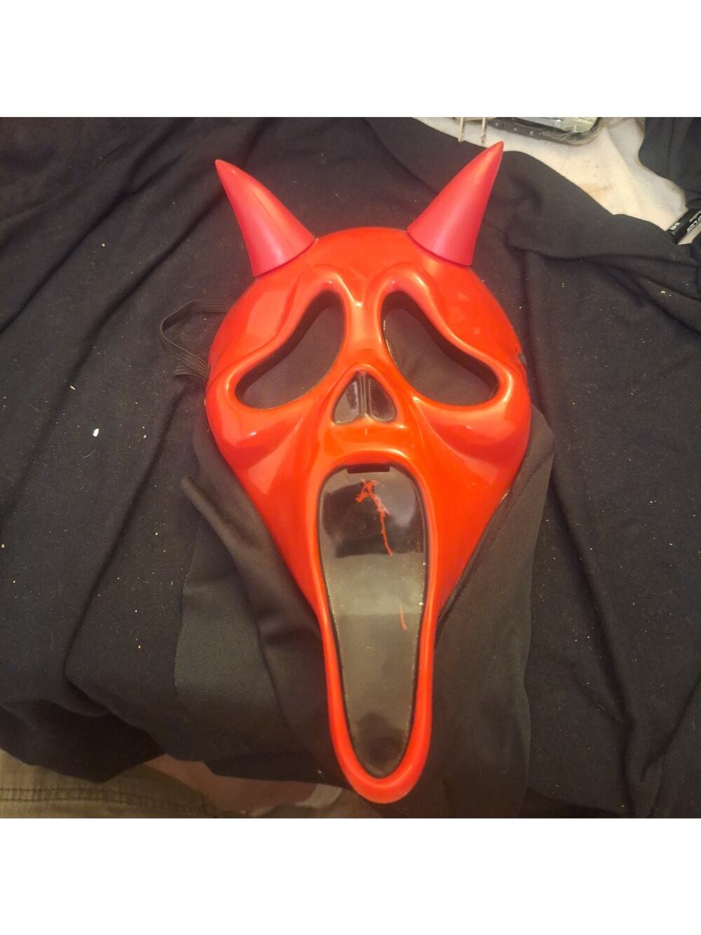 Dead By Daylight Red Devil Scream Ghost Face Mask Halloween Costume Fun World